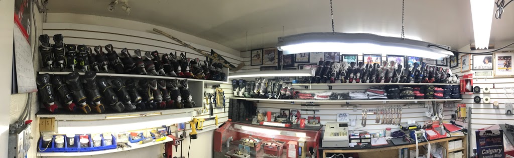 Blades Skate Shop Crowchild | 185 Scenic Acres Dr NW, Calgary, AB T3L 1L4, Canada | Phone: (403) 874-0748