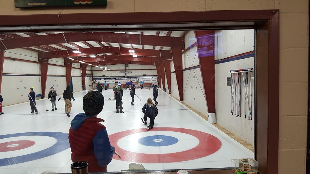 Tara Curling Club Ltd | 133 Hamilton St, Tara, ON N0H 2N0, Canada | Phone: (519) 377-9052