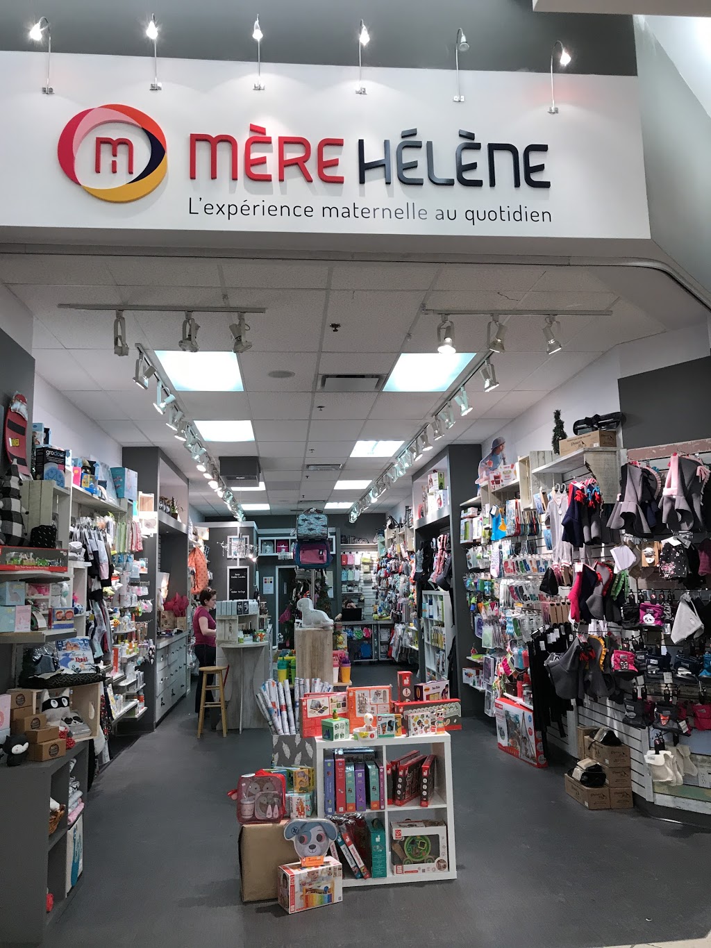 Mère Hélène | 3333 Rue du Carrefour, Québec, QC G1C 5R9, Canada | Phone: (581) 742-7047