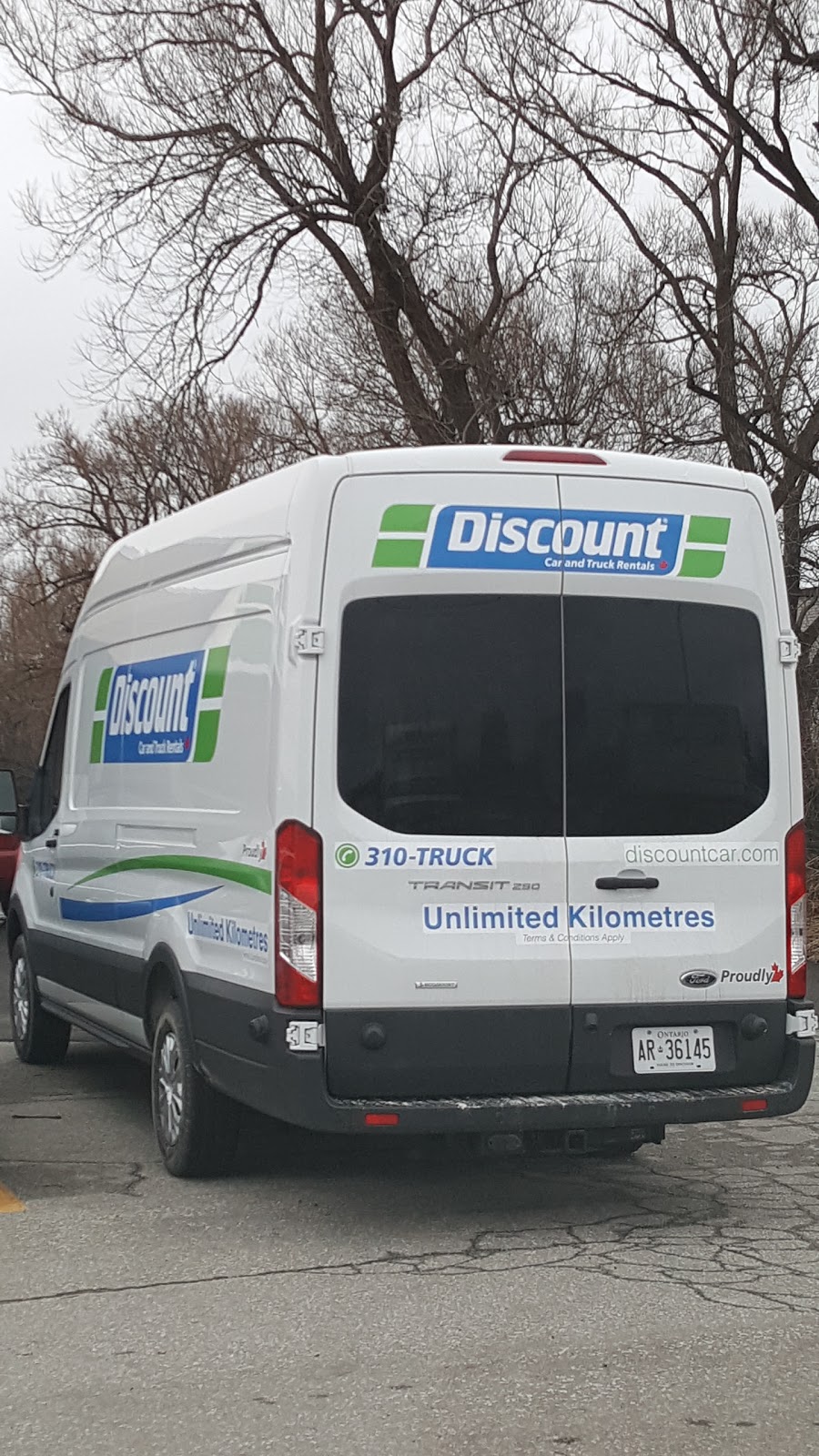 Discount Car & Truck Rentals | 450 S Service Rd W, Oakville, ON L6K 2H4, Canada | Phone: (905) 842-5791