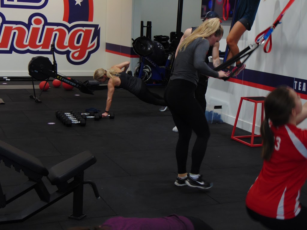 F45 Training Aurora Canada | 446 Hollandview Trail unit 3, Aurora, ON L4G 7Z9, Canada | Phone: (647) 501-3392