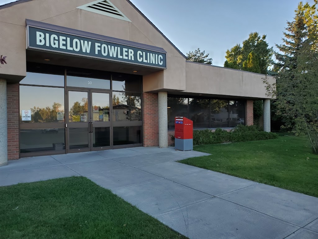 Bigelow Fowler Clinic West | 30 Jerry Potts Blvd W, Lethbridge, AB T1K 5M5, Canada | Phone: (403) 381-8444