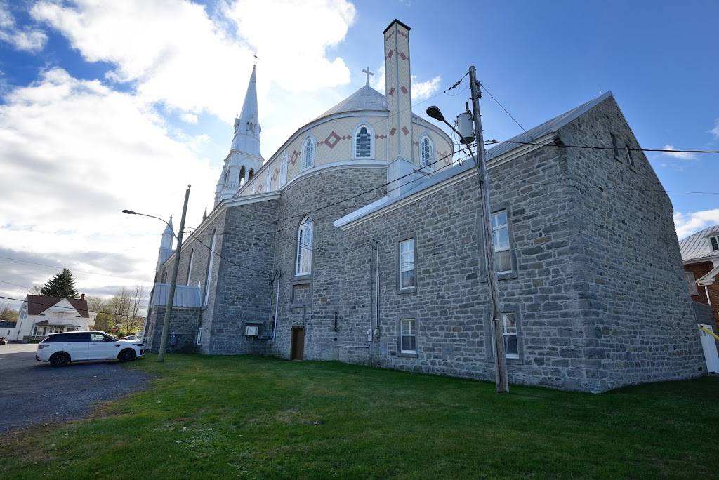 Presbytere St Cyprien | 330 Rue Saint-Alexandre, Napierville, QC J0J 1L0, Canada | Phone: (450) 245-3329