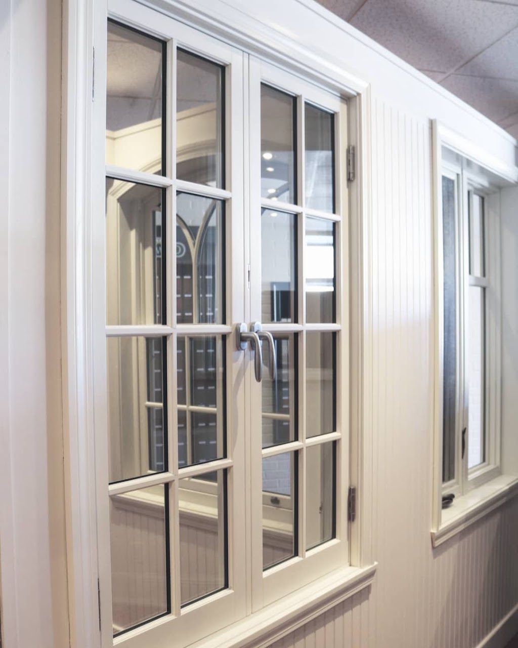 Timberline Doors & Windows | 78C Bd Brunswick, Dollard-des-Ormeaux, QC H9B 2C5, Canada | Phone: (514) 999-5553