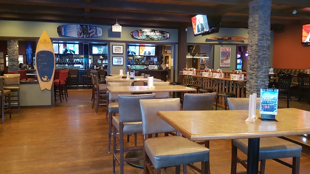 Dockside Bar & Grill | 109 E Chestermere Dr, Chestermere, AB T1X 1A1, Canada | Phone: (403) 248-4343