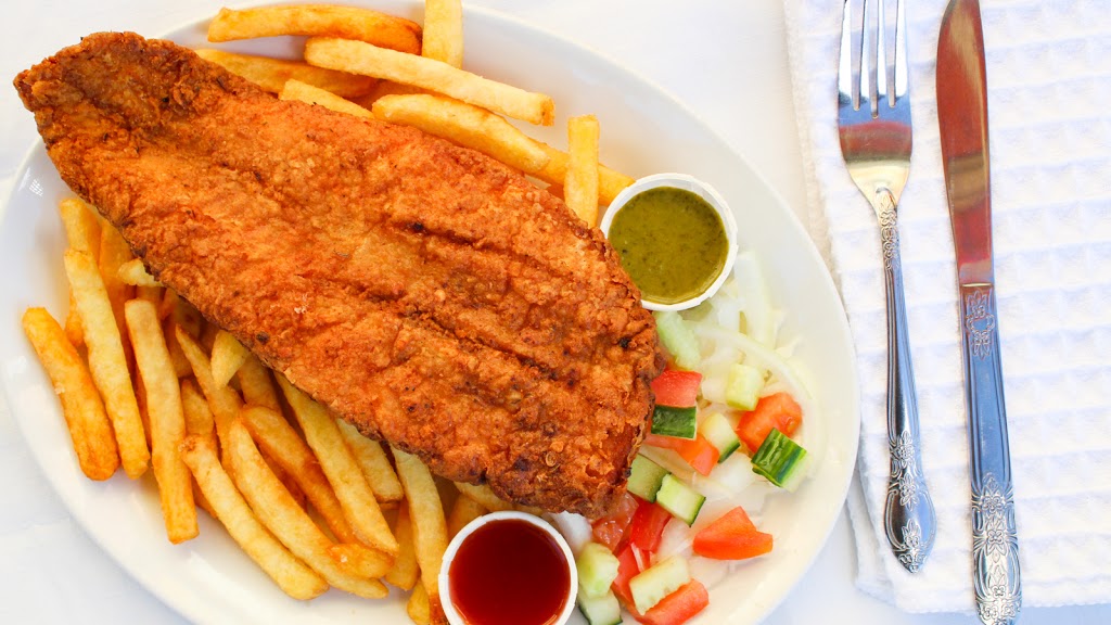 Traditional Fish & Chips (Divine Foods) | 17 Queen St N, Mississauga, ON L5N 1A4, Canada | Phone: (905) 814-9024