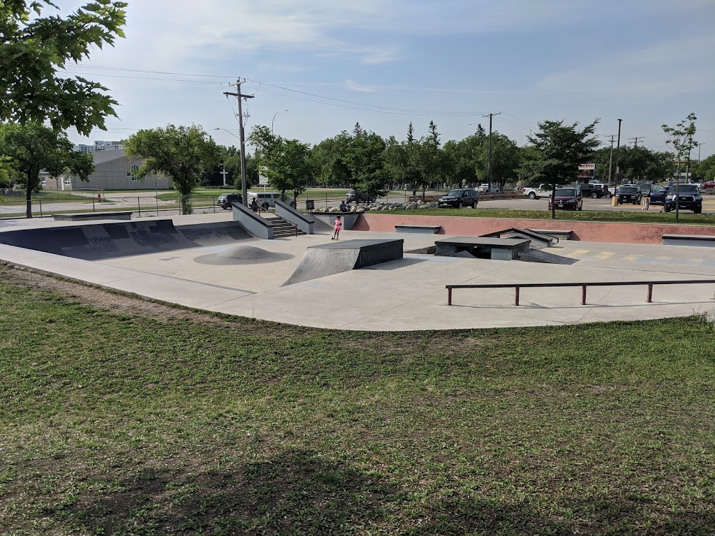 Red River Skatepark | 293 Murray Ave, Winnipeg, MB R2V 4H7, Canada | Phone: (877) 311-4974