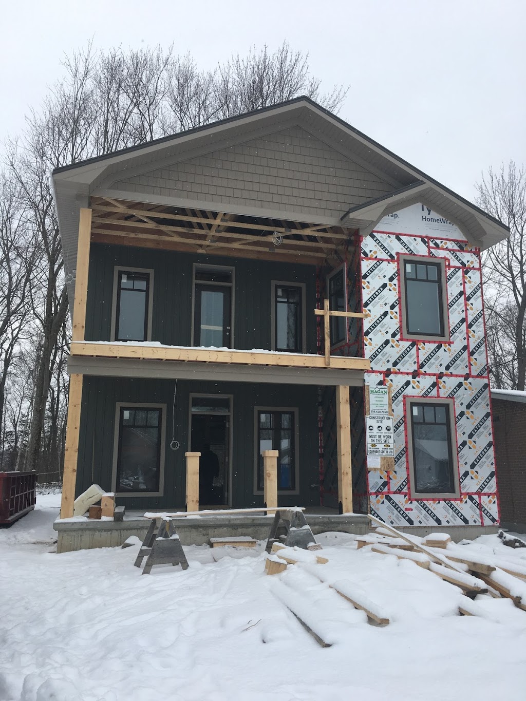 Expo siding | 5083 St Georges Dr, Beamsville, ON L0R 1B7, Canada | Phone: (905) 929-6528