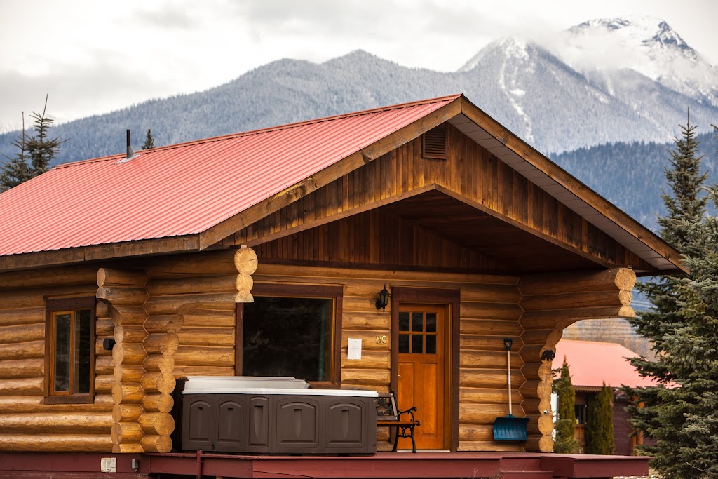 Glacier House Hotel & Resort | 1870 Glacier Ln, Revelstoke, BC V0E 2S0, Canada | Phone: (250) 837-9594