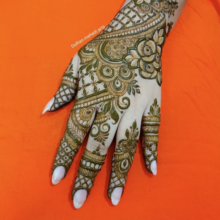 Mehndi artist | 6722 Golden Hills Way, Mississauga, ON L5W 1P1, Canada | Phone: (416) 562-3624