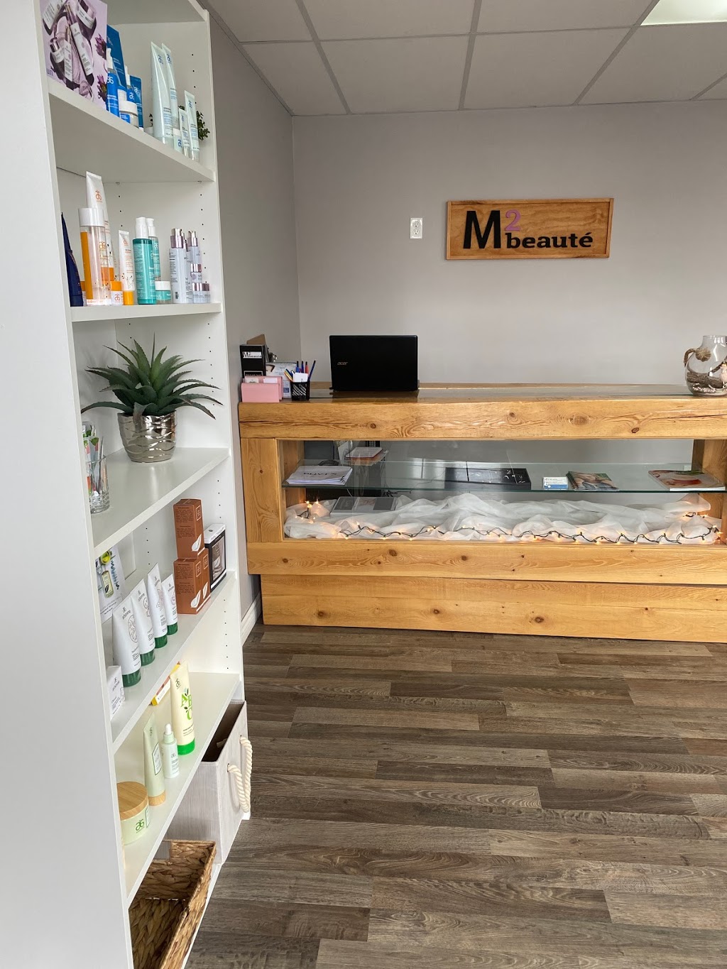 Salon M² beauté | 1119 Rue du Pont, Marieville, QC J3M 1G9, Canada | Phone: (450) 708-0509