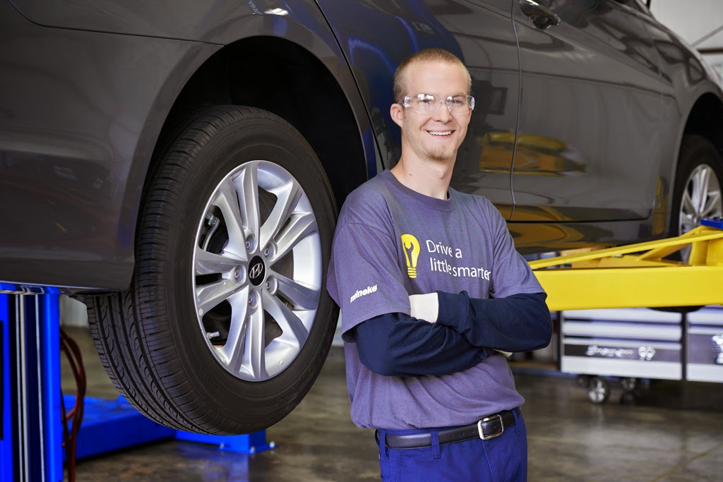 Meineke Car Care Centre | 654 Fairway Rd S, Kitchener, ON N2C 1X3, Canada | Phone: (226) 243-2533