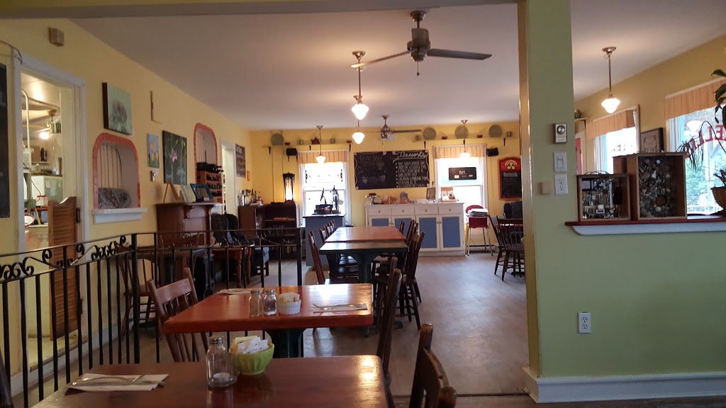 Trellis Cafe | 22 Nova Scotia Trunk 3, Hubbards, NS B0J 1T0, Canada | Phone: (902) 857-1188