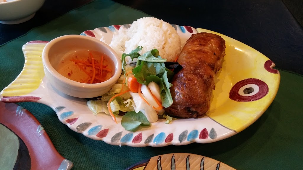 Vina Vietnamese Cuisine | 2508 Marine Dr, West Vancouver, BC V7V 1L4, Canada | Phone: (604) 926-6001