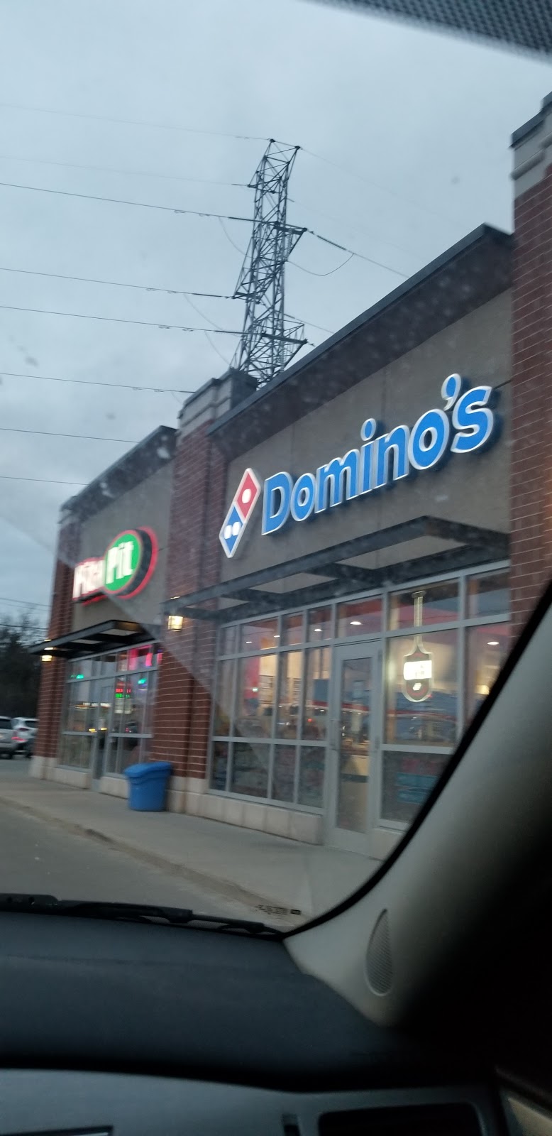 Dominos Pizza | 360 Norwich Ave Unit #2, Woodstock, ON N4S 3W2, Canada | Phone: (519) 290-9300