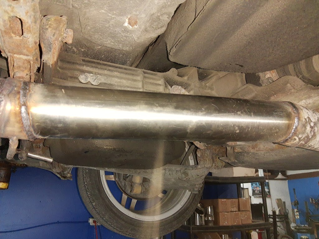 S & S Exhaust Repair, Fabrication and Autocare | 3210 Swansea Crescent Unit 3A, Ottawa, ON K1G 3W4, Canada | Phone: (613) 400-7589