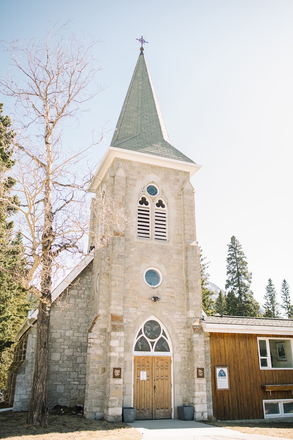 St. Georges in the Pines Anglican Church | 100 Beaver St, Banff, AB T1L 1A4, Canada | Phone: (403) 762-2128