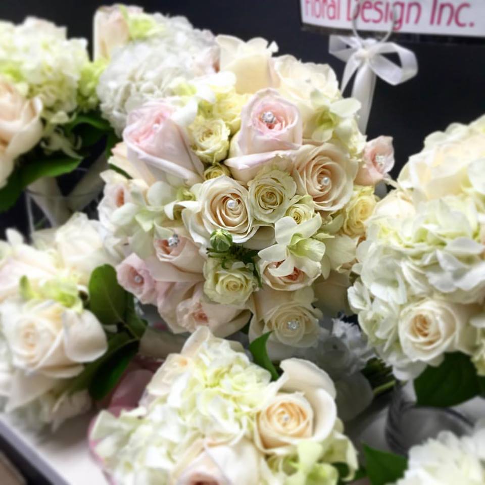 Lina Arango Floral Design | 1585 Britannia Rd E, Mississauga, ON L4W 2M4, Canada | Phone: (905) 566-8228