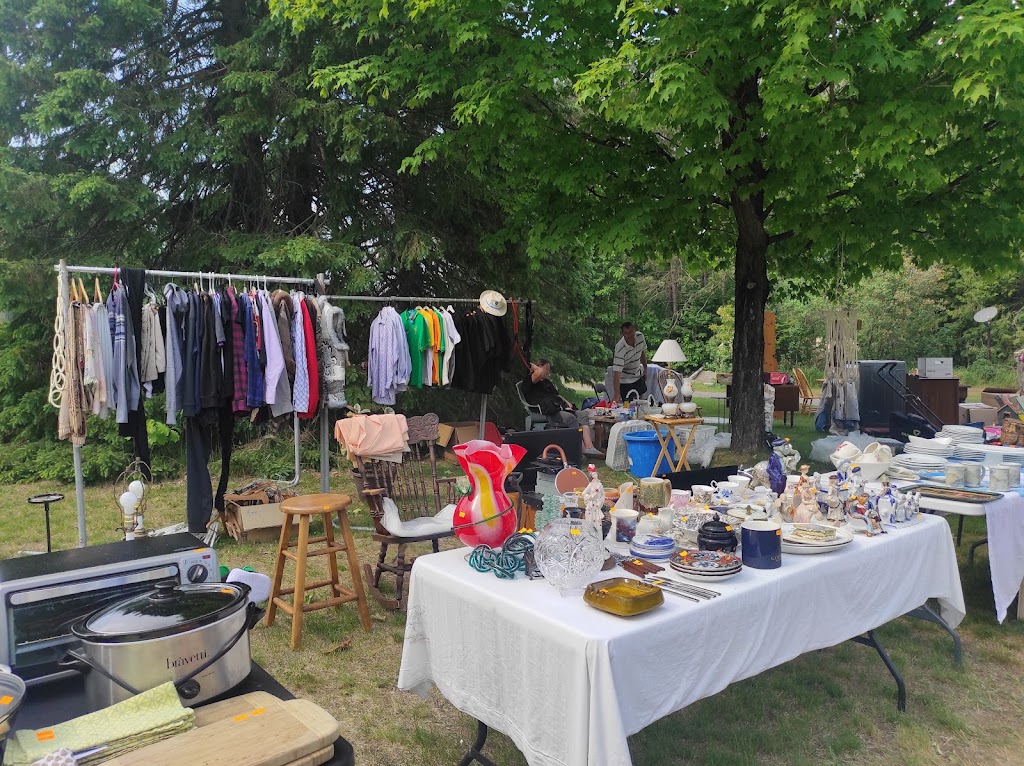 Yard sale | 8056 ON-35, Norland, ON K0M 2L0, Canada | Phone: (416) 879-0169