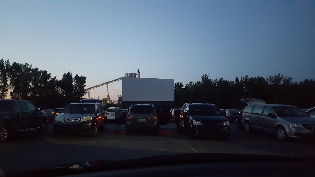 Drive-in Saint-Eustache | 455 Avenue Mathers, Saint-Eustache, QC J7P 4C1, Canada | Phone: (450) 472-1666