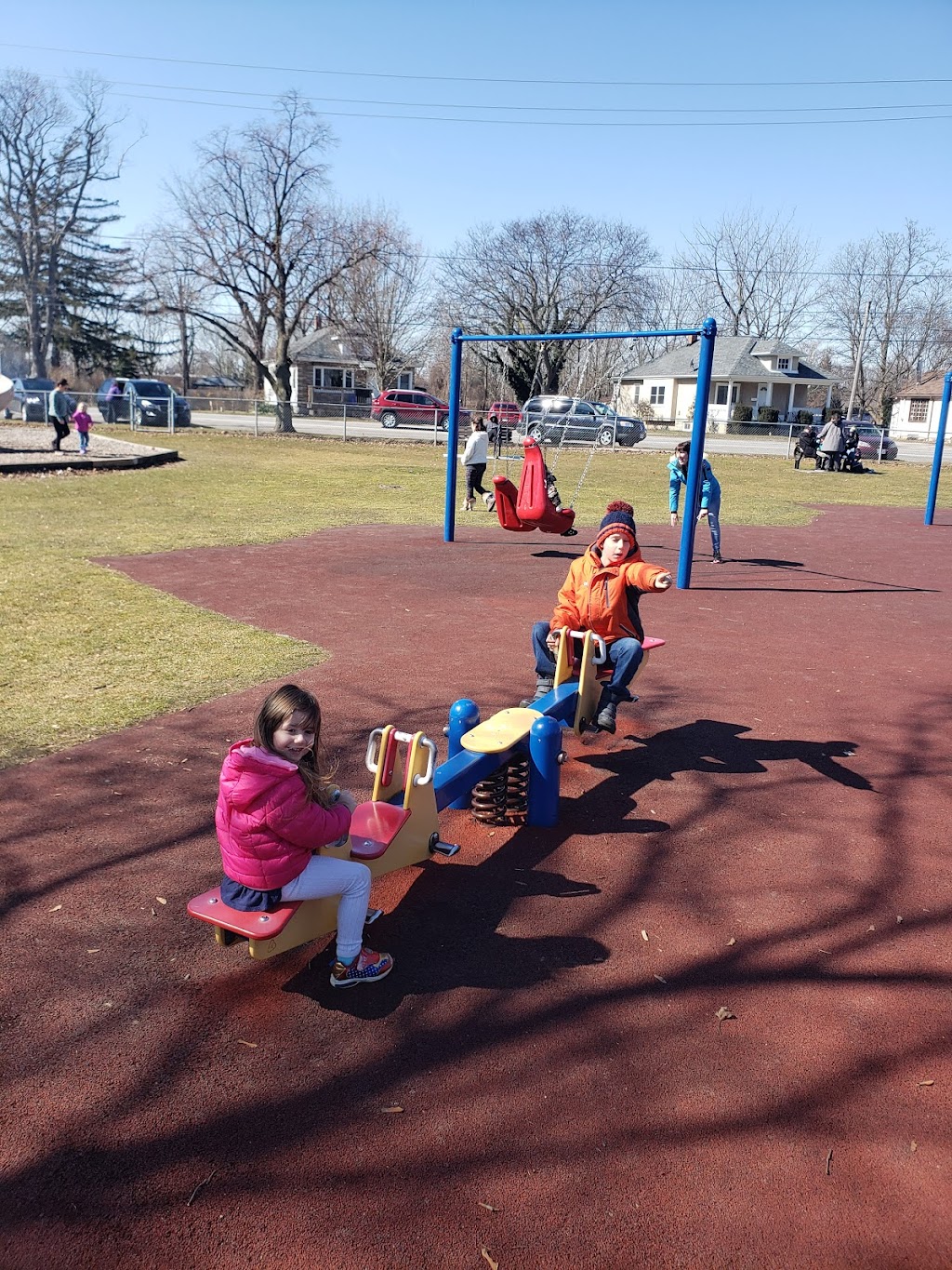 Playground & splash pad | 352 Niagara St, St. Catharines, ON L2M 4W1, Canada | Phone: (905) 688-5600