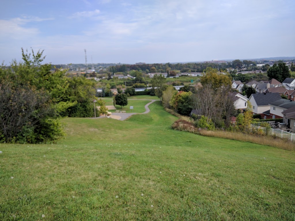 Mont-Luc Park | Rue du Mont-Luc, Gatineau, QC J8V 2T6, Canada