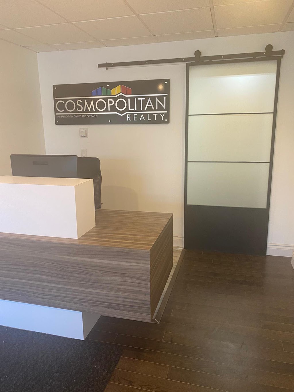 Cosmopolitan Realty | 6746 Morrison St Unit 1 A, Niagara Falls, ON L2E 6Z8, Canada | Phone: (289) 296-1216