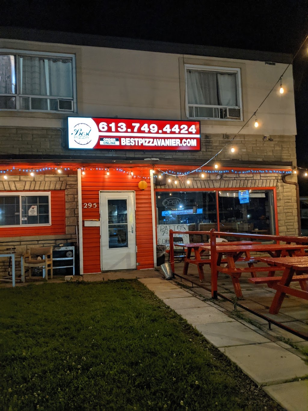 Best Pizza | 295 McArthur Ave., Vanier, ON K1L 6P1, Canada | Phone: (613) 749-4424