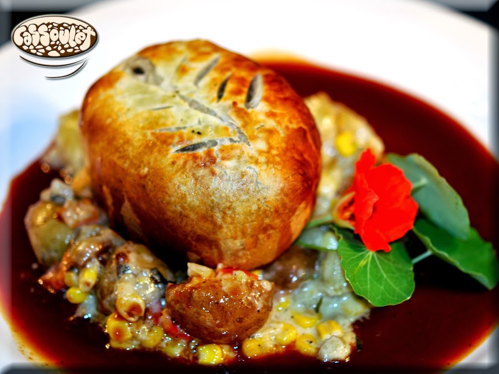 Cassoulet Catering | 79 Brock Rd S, Guelph, ON N1H 6H9, Canada | Phone: (226) 486-1011