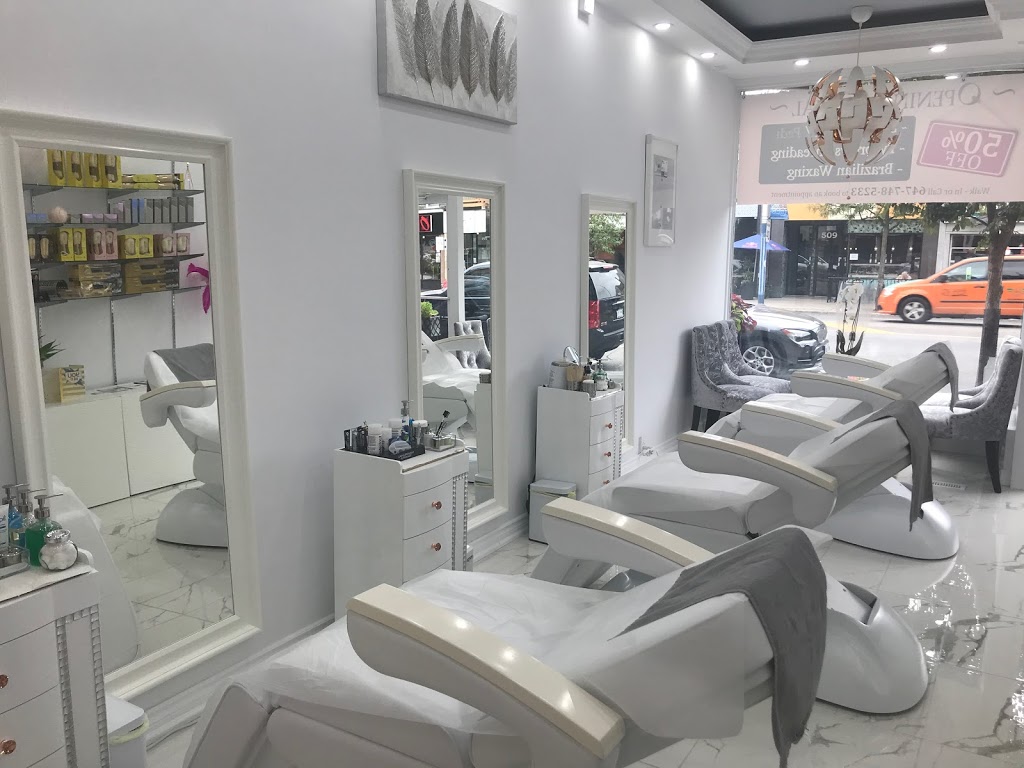 Jade Thread & Wax Bar (Danforth) | 496 Danforth Ave, Toronto, ON M4K 1P6, Canada | Phone: (647) 748-5233