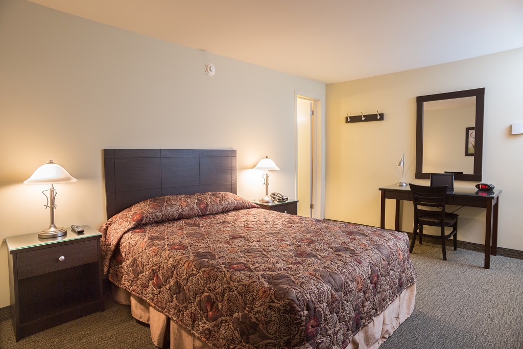 Motel du Fleuve | 5800 Boulevard Marie-Victorin, Brossard, QC J4W 1A4, Canada | Phone: (450) 671-6754