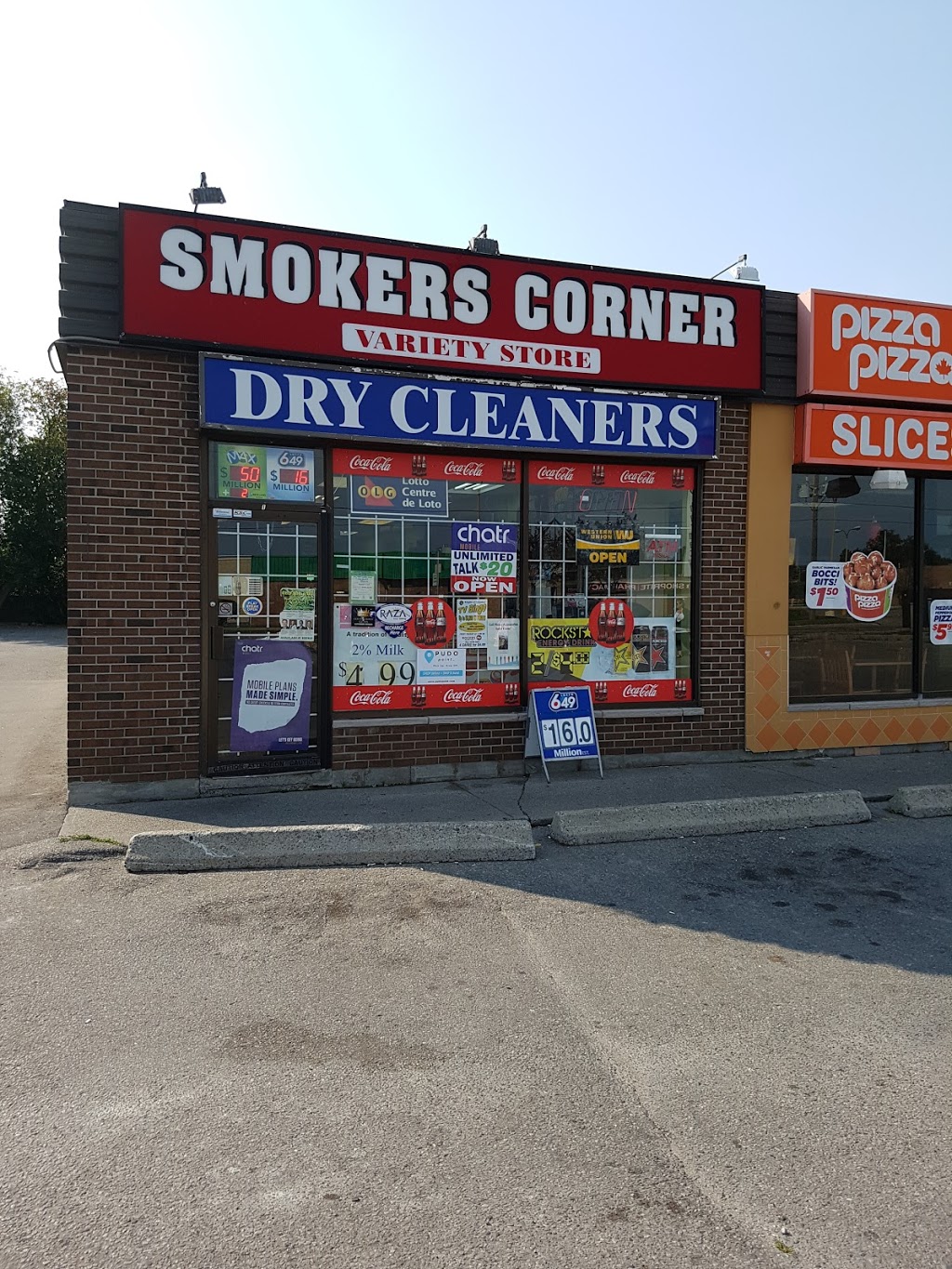 King St Smokers Corner | 621 King St E, Oshawa, ON L1H 1G3, Canada | Phone: (905) 571-5858