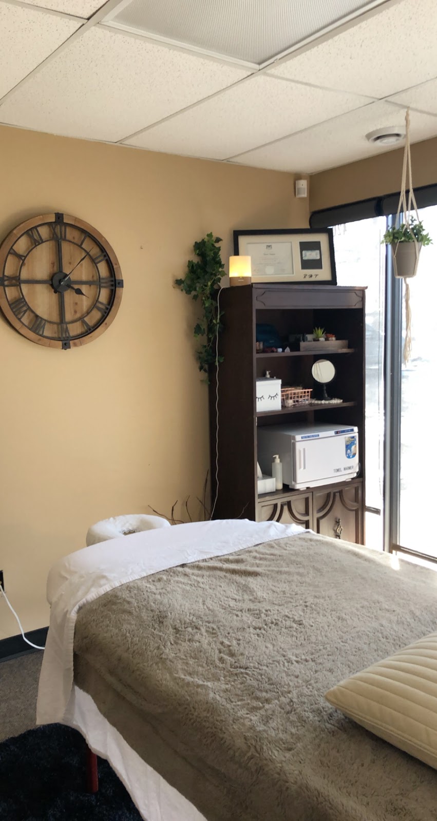 Live Well Massage and Beauty | 52513 Range Rd 224, Sherwood Park, AB T8A 4R2, Canada | Phone: (780) 214-0515
