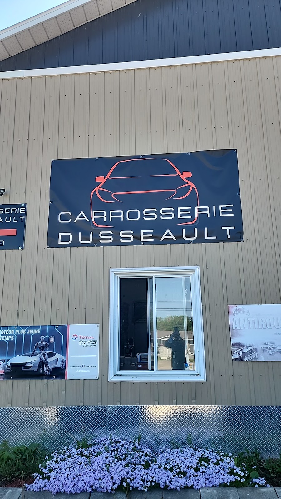 Carrosserie dusseault inc. | 1160 Rue Craig N, Cookshire-Eaton, QC J0B 1M0, Canada | Phone: (819) 345-9125