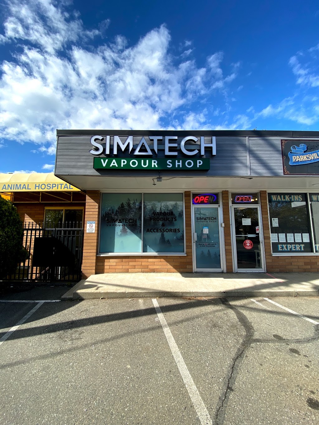 Simatech Vapour Shop | 255 Island Hwy E, Parksville, BC V9P 2G4, Canada | Phone: (250) 586-5100