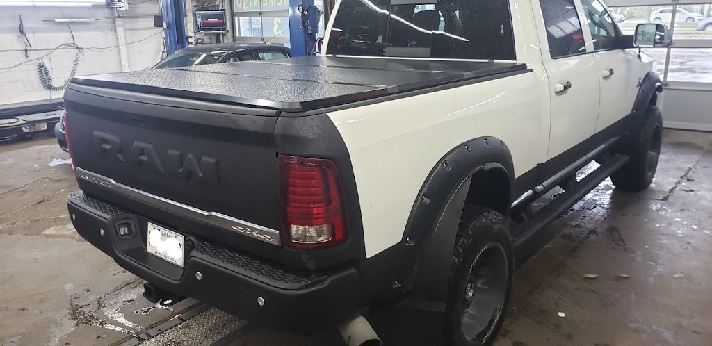 GROUPE DN TONNEAU COVER COUVRE CAISSE | 9200 Blvd. Newman a, LaSalle, QC H8R 1Y8, Canada | Phone: (514) 998-8767