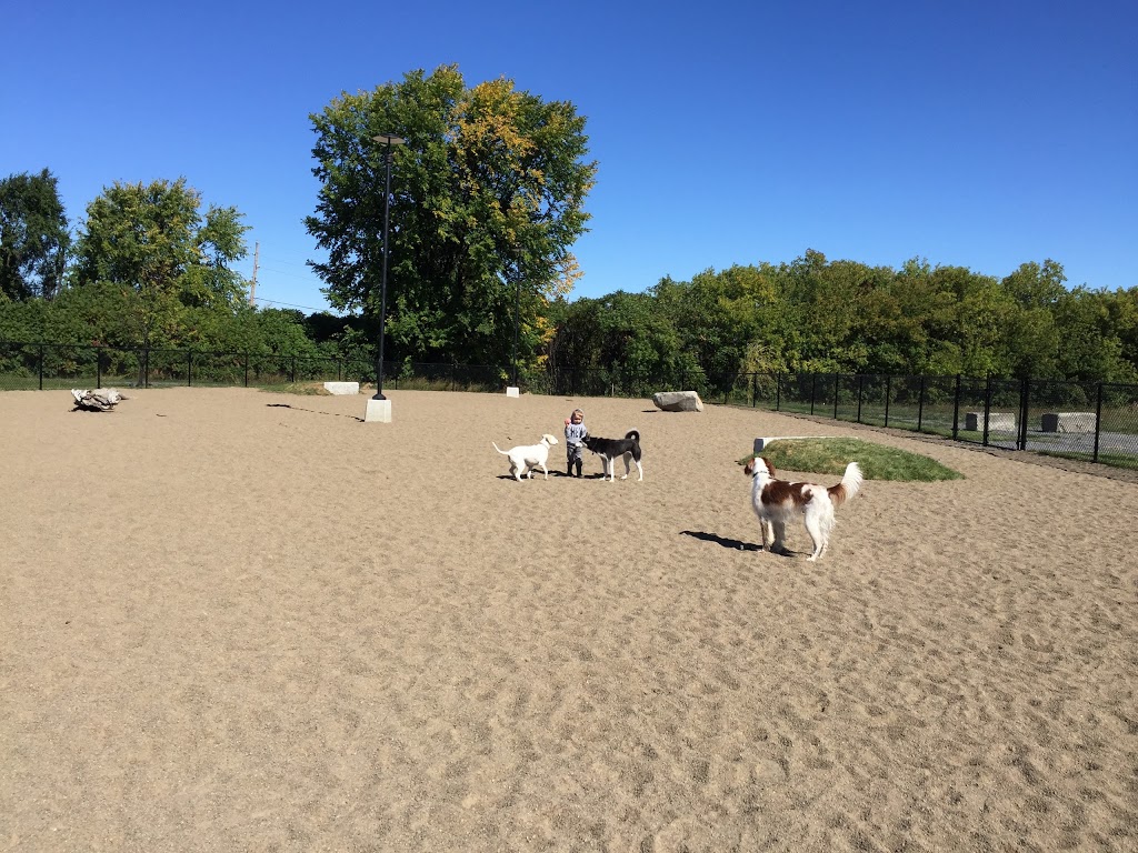 Dog Park - Salaberry-de-Valleyfield | 100-102 Rue Victoria E, Salaberry-de-Valleyfield, QC J6S 4V3, Canada