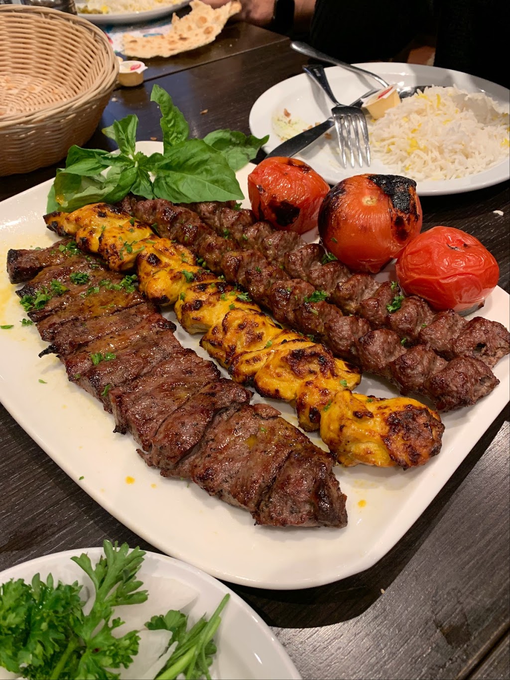 Shater Abbas Restaurant | 8141 Yonge St, Thornhill, ON L4J 1W5, Canada | Phone: (905) 731-5299