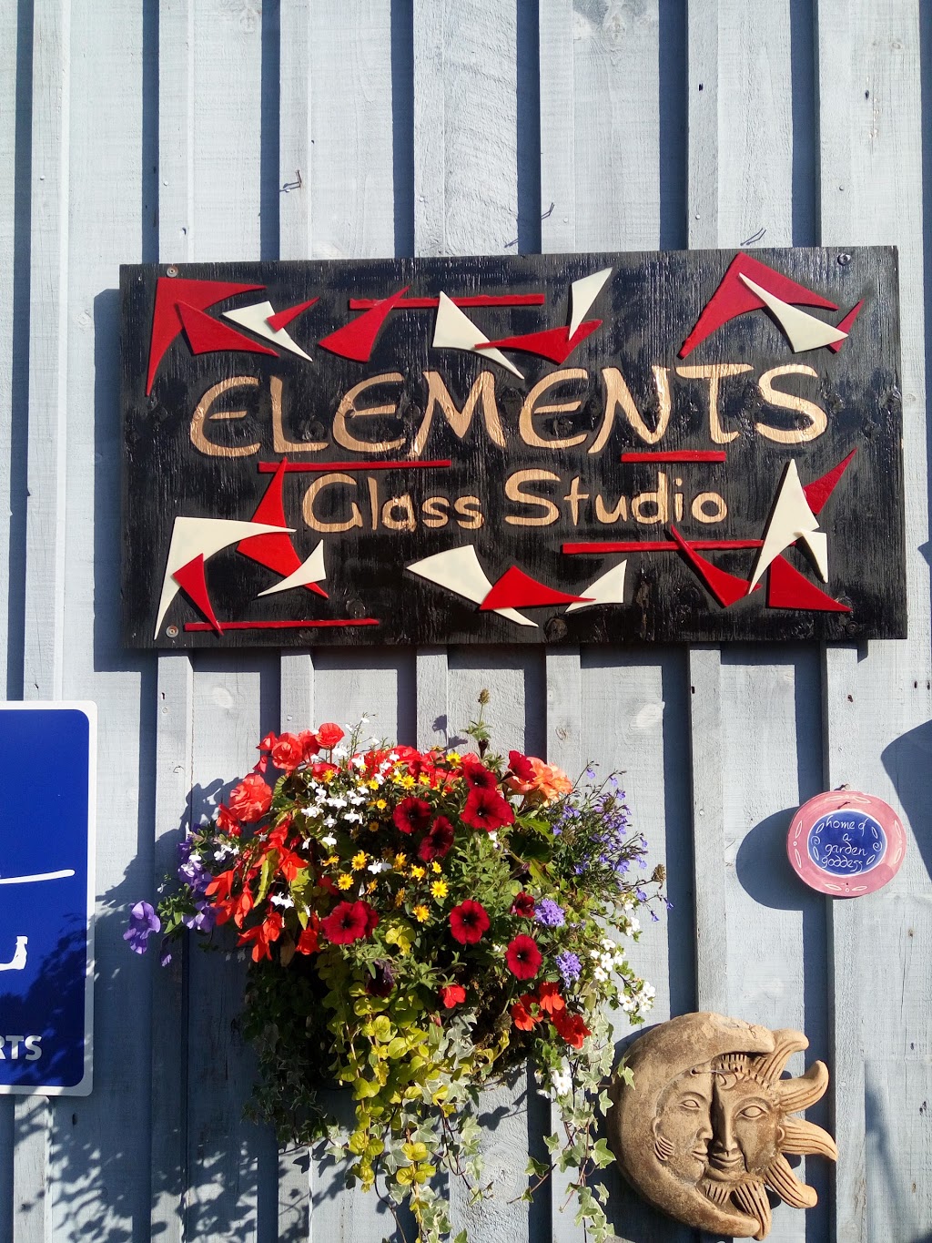 Elements Glass Studio | 305 Bloomfield Main St, Bloomfield, ON K0K 1G0, Canada | Phone: (613) 393-5187