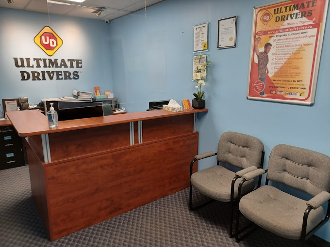 Ultimate drivers Georgetown | 10 Mountainview Rd S unit#205, Georgetown, ON L7G 4J9, Canada | Phone: (905) 877-6800