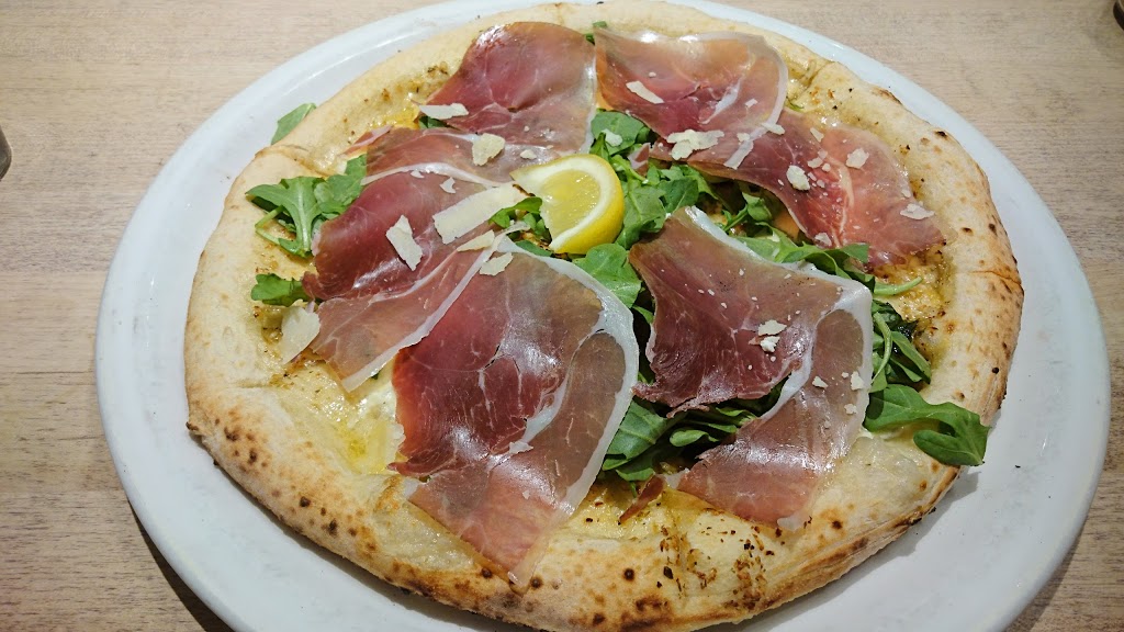 Famoso Neapolitan Pizzeria | 13655 St Albert Trail NW, Edmonton, AB T5L 5E7, Canada | Phone: (780) 732-0222