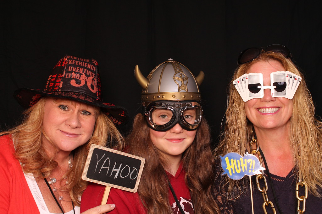 Twisted Photo Booths | 8 Tuscany Hills Point NW, Calgary, AB T3L 2C6, Canada | Phone: (403) 667-1514