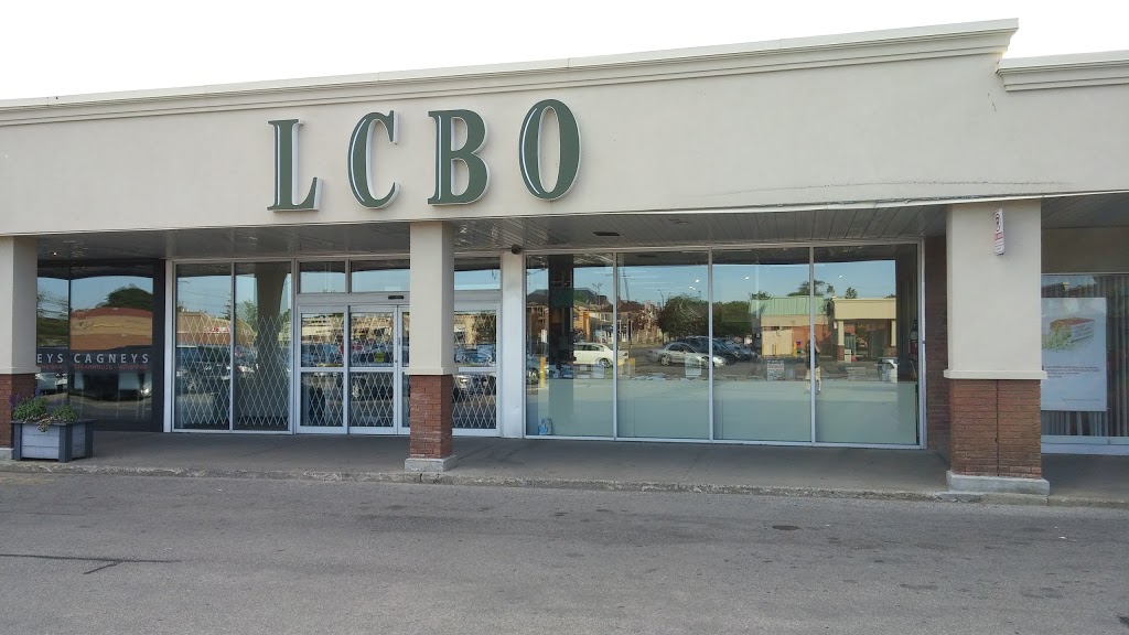 LCBO | Central Plaza, 128 Queen St S, Mississauga, ON L5M 1K8, Canada | Phone: (905) 826-3731