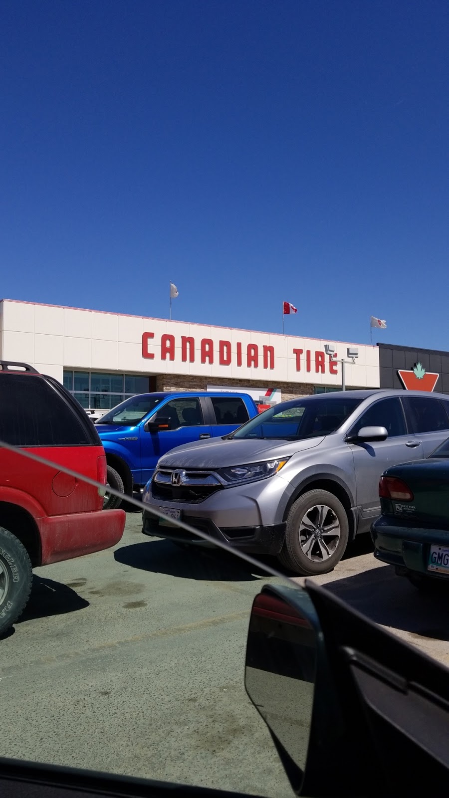 Canadian Tire | 1519 Regent Ave W, Winnipeg, MB R2C 4M4, Canada | Phone: (204) 667-2454