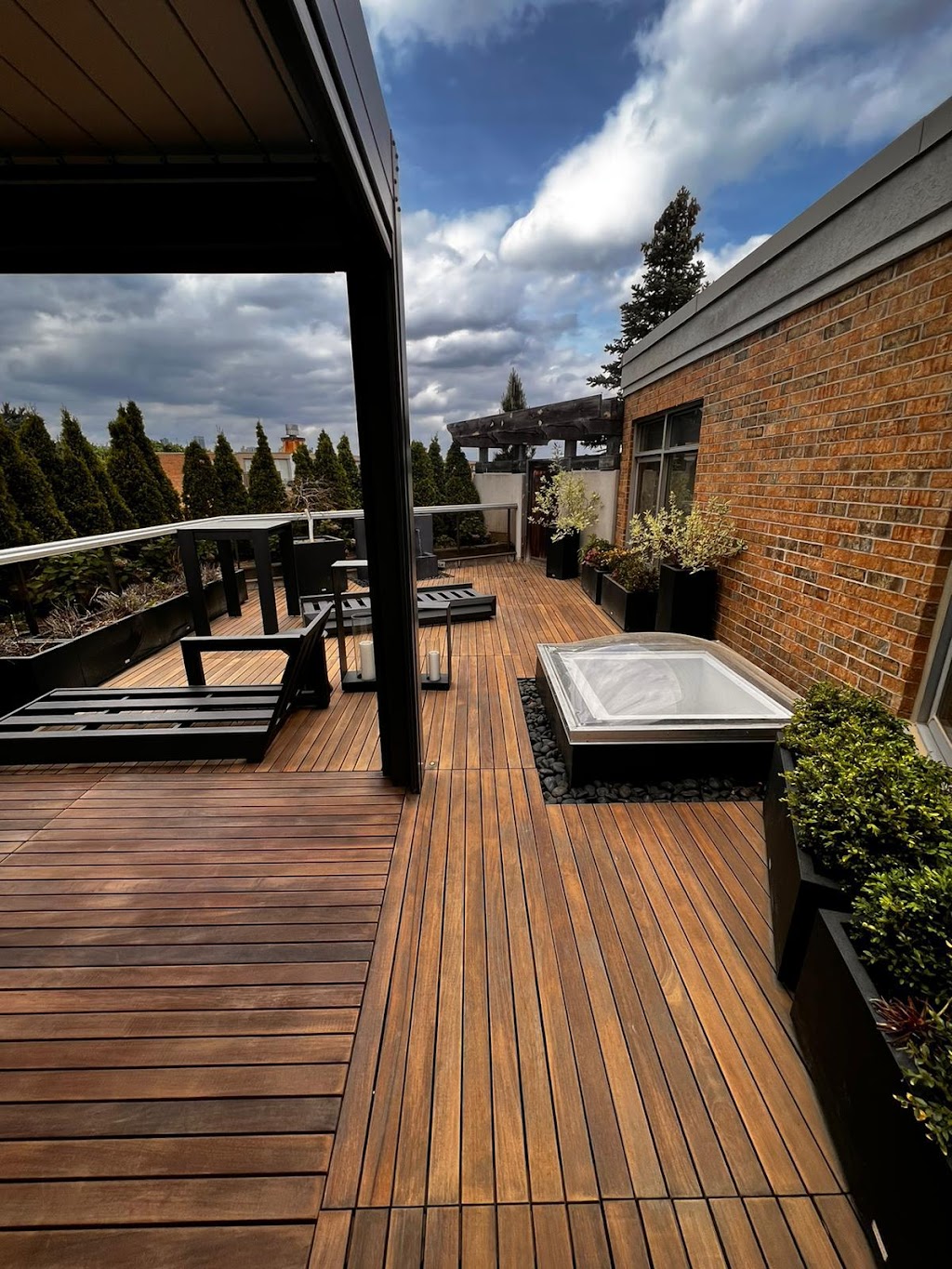 Skyscapes Outdoor Flooring & Decor | 25 Shaft Rd, Toronto, ON M9W 4M3, Canada | Phone: (647) 892-2527