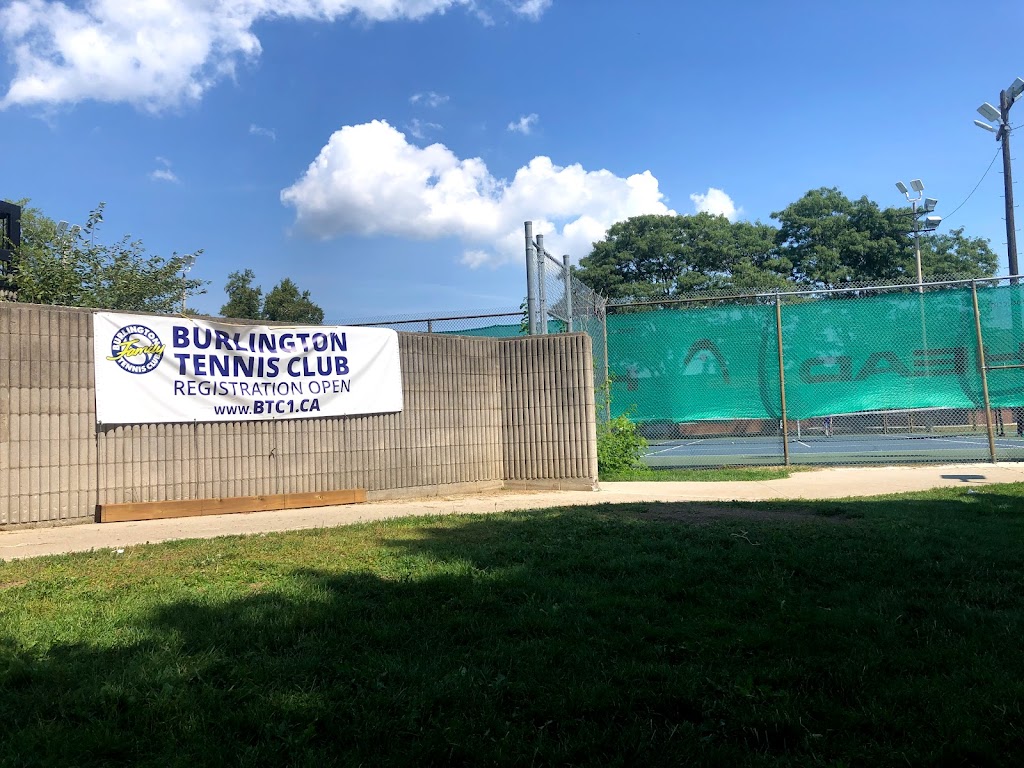 Burlington Tennis Club | 501 Drury Ln, Burlington, ON L7R 2X3, Canada | Phone: (905) 681-6305