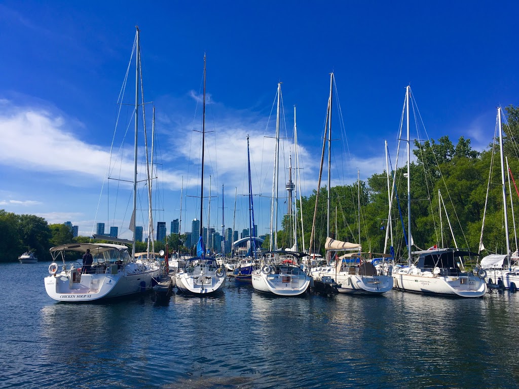 Island Yacht Club | 2 Muggs Island Park, Toronto, ON M5V, Canada | Phone: (416) 203-2582