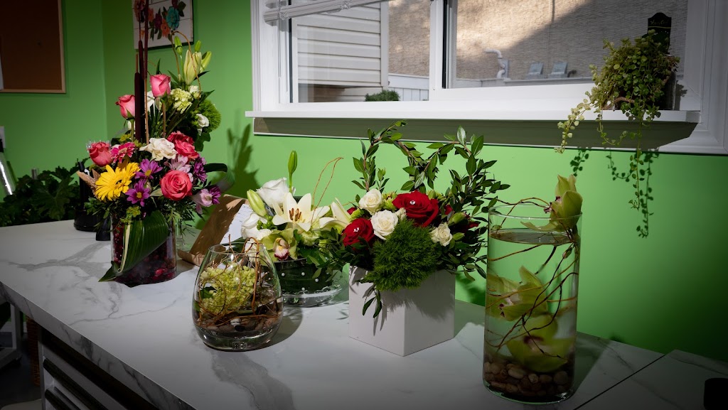 Eight Petals Flower Shop | 58 Harvard Crescent W, Lethbridge, AB T1K 6R4, Canada | Phone: (587) 815-4875