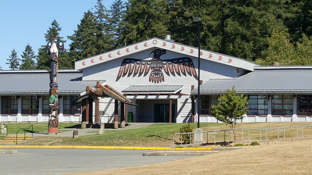 Lau Welnew Tribal School | 7449 West Saanich Road, BC V8M 1R3, Canada | Phone: (250) 652-1811