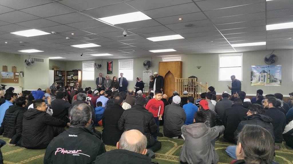 Barrie Mosque | 155 Ferris Lane, Barrie, ON L4M 1Z3, Canada | Phone: (705) 999-7176